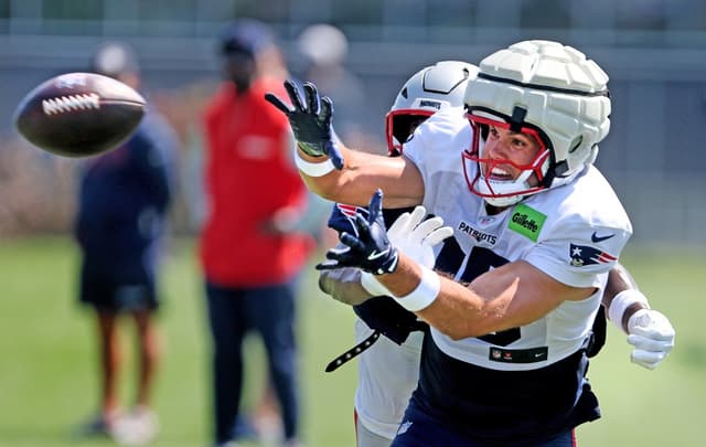 Patriots training camp Day 6 takeaways: Stefon Diggs grabs two touchdowns on down Drake Maye day - Featured Image