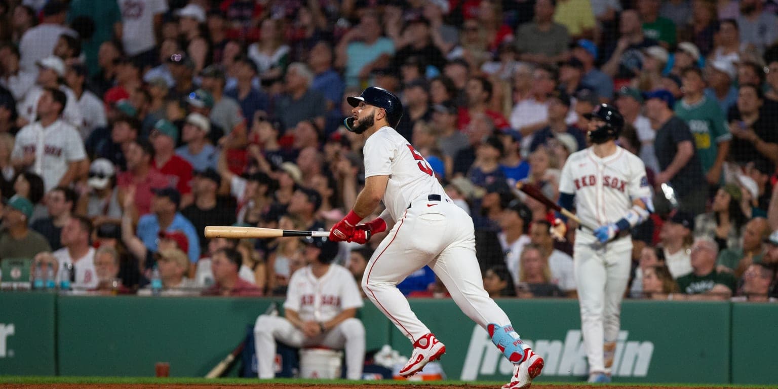 What a night! Abreu hits inside-the-parker, grand slam in Red Sox's win - Featured Image