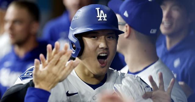 Freddie Freeman’s walk-off homer lifts Dodgers to 18-inning win in World Series Game 3 - Featured Image