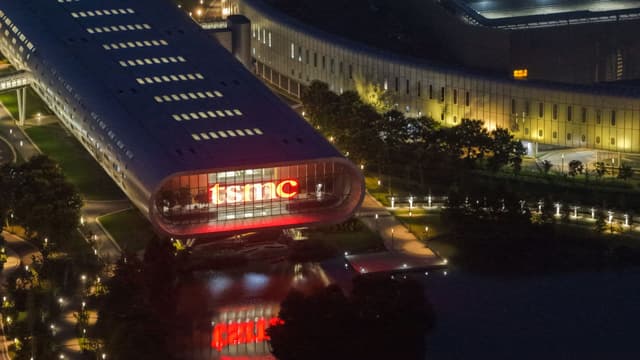 Jensen Huang says Nvidia has dethroned Apple as TSMC’s largest customer — rumor suggests that the chip fab is increasing its prices for Cupertino | Tom's Hardware - Featured Image