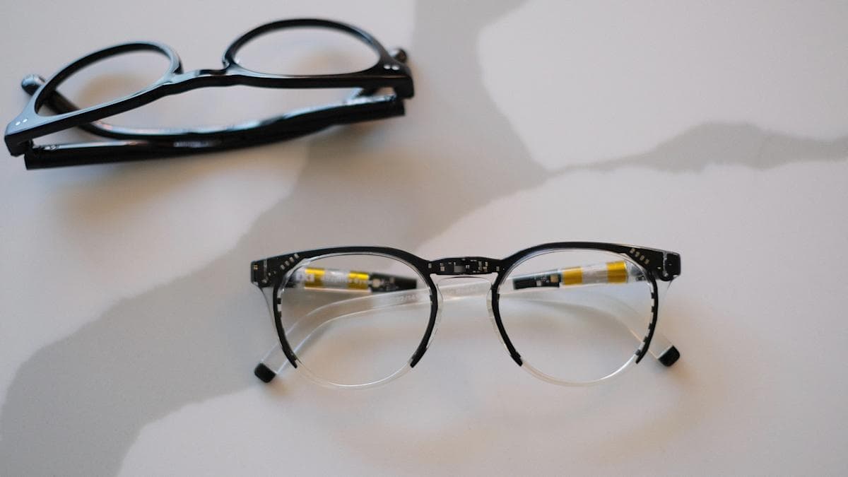 IXI’s autofocusing lenses are almost ready to replace multifocal glasses - Featured Image