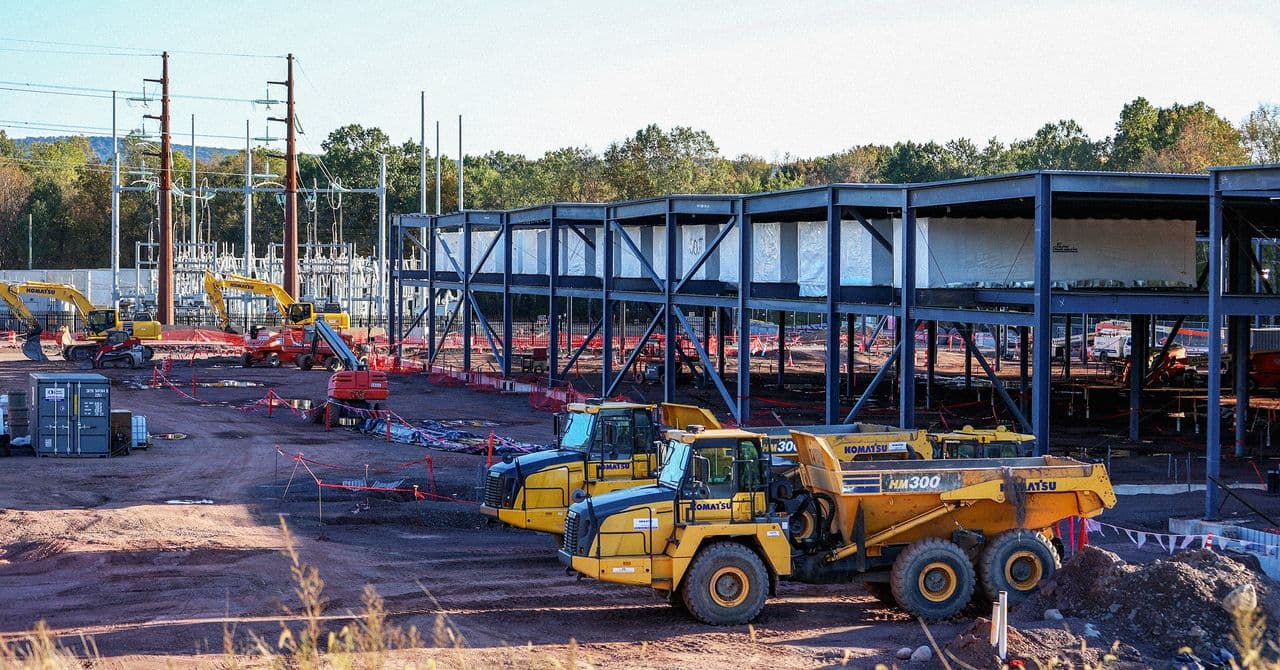 The Real AI Talent War Is for Plumbers and Electricians | WIRED - Featured Image