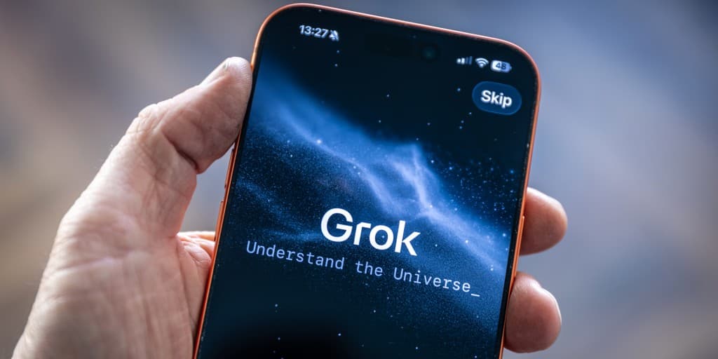 Senators urged Apple and Google to remove X and Grok from app stores over sexual deepfakes - Featured Image