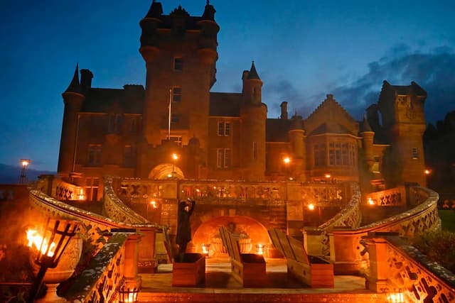 Does “The Traitors” Cast Sleep in the Castle? Inside the Show's Swanky Scottish Filming Location - Featured Image