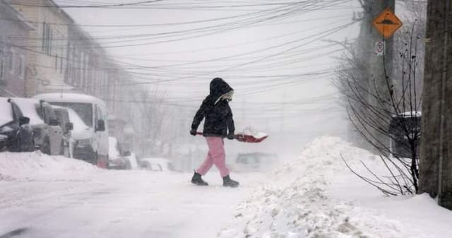 Toronto area under a snowfall warning as more snow on the way - Toronto | Globalnews.ca - Featured Image