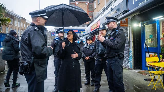 National Police Service: New 'British FBI' to fight serious crime and help local police tackle everyday offences | Politics News | Sky News - Featured Image