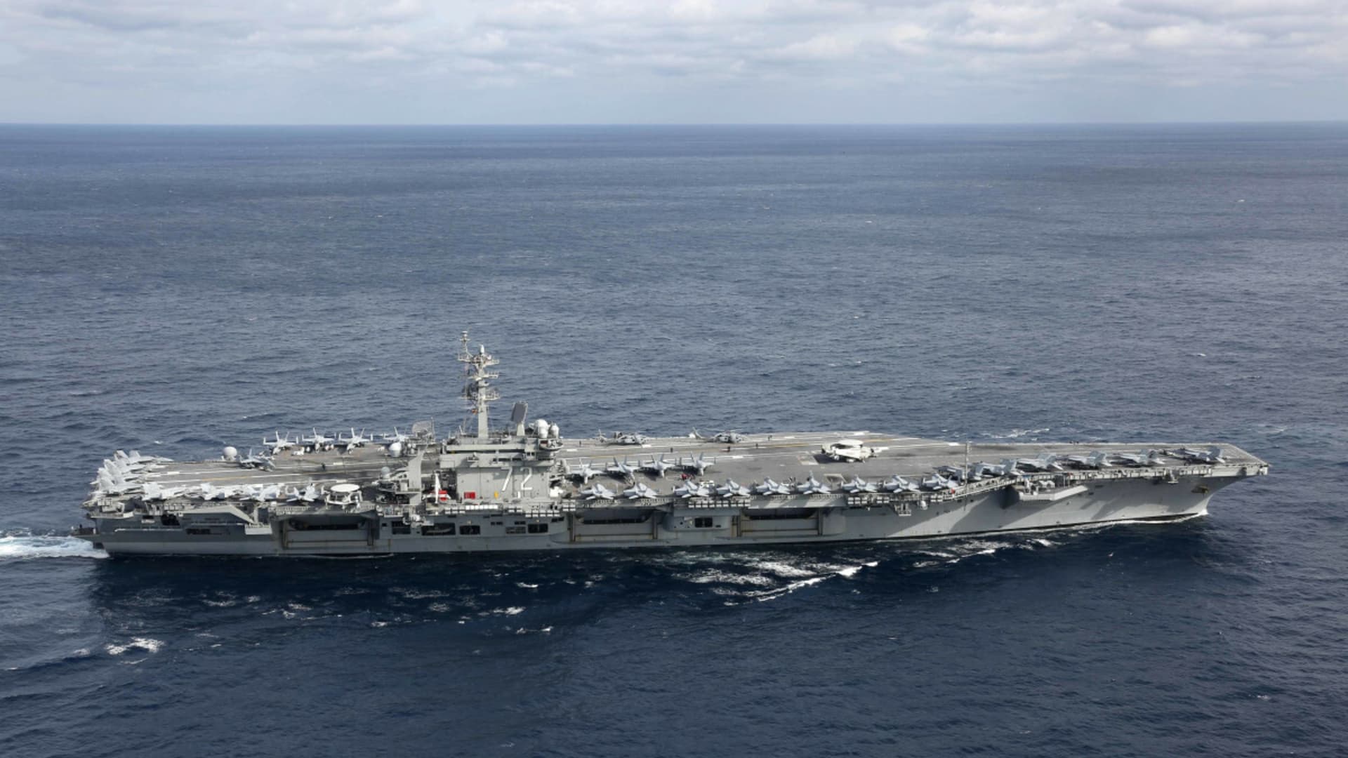 Presja na Iran rośnie. Lotniskowce USA zmierzają na Bliski Wschód - Wiadomości Radio ZET - Featured Image