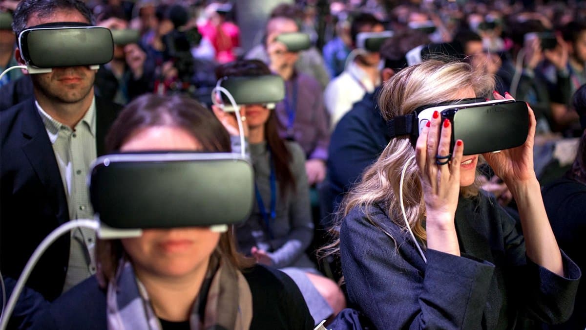 Ten Years of Virtual Reality: These Predictions Came True | heise online - Featured Image