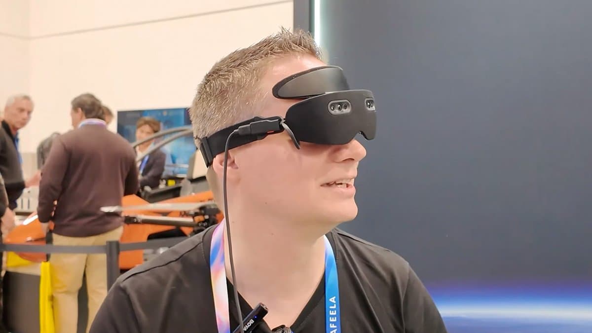 VR headsets at CES 2026: Attack of the lightweight models | heise online - Featured Image